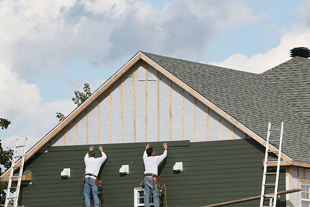 Professional Siding Inspection technician working in Harpster, OH